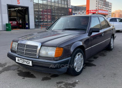 Mercedes-Benz E-Класс 1992 года