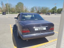 Mercedes-Benz E-Класс 1993 года