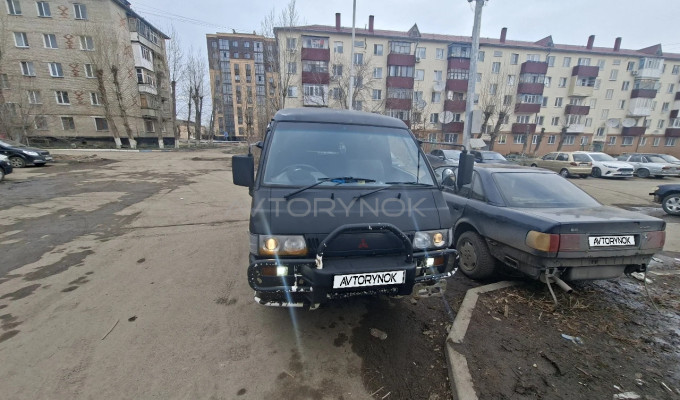Mitsubishi Delica 1995 года