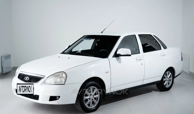 ВАЗ (Lada) Priora 2014 года