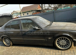 BMW 5 серия 1996 года