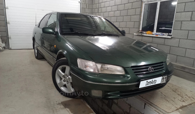 Toyota Camry 1999 года