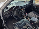 Mercedes-Benz E-Класс 1990 года