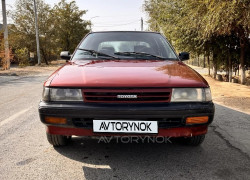 Toyota Carina II 1990 года