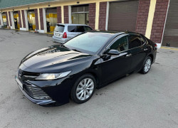 Toyota Camry 2019 года