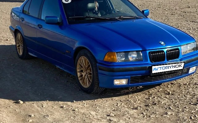 BMW 3 серия 1992 года