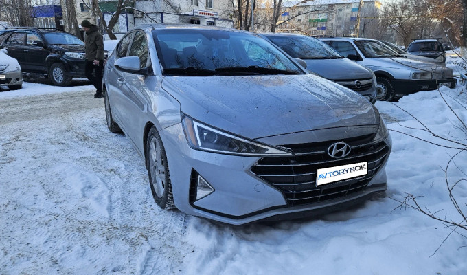 Hyundai Elantra 2020 года