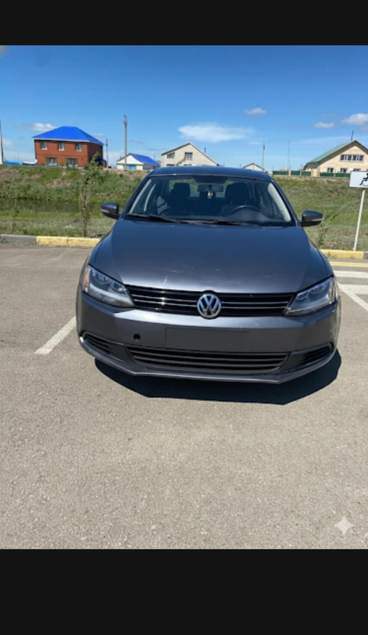 Volkswagen Jetta, 2012