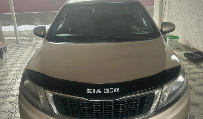 Kia Rio 2013 года