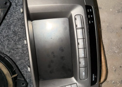 Головное устройство Тойота Ланд Крузер 100