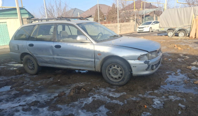 Mitsubishi Lancer 1993 года