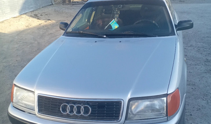 Audi 100 1991 года
