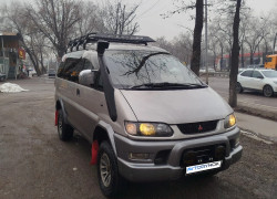 Mitsubishi Delica 1997 года