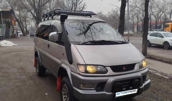 Mitsubishi Delica 1997 года