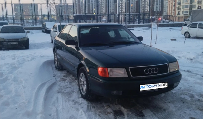 Audi 100 1993 года