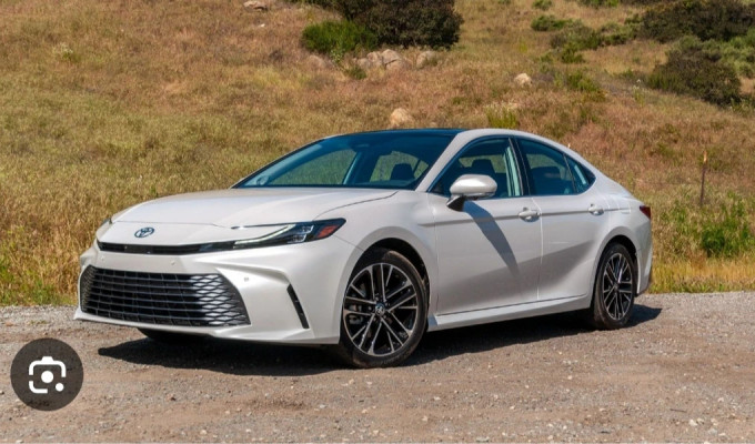 Toyota Camry 2025 года