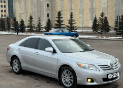 Toyota Camry 2009 года