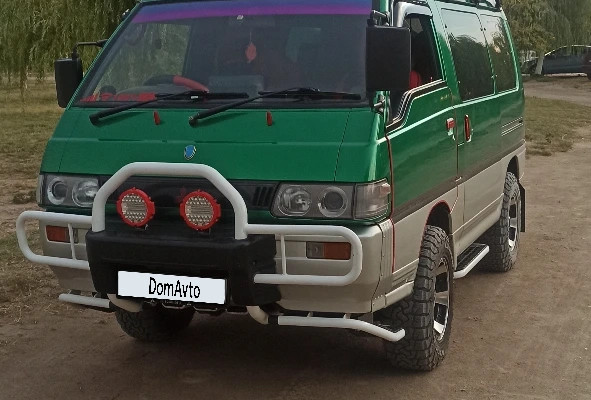 Mitsubishi Delica 2023 года