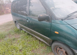 Nissan Serena 1997 года