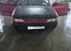 Mazda 323 1992 года