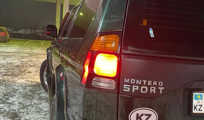 Mitsubishi Montero Sport 1999 года