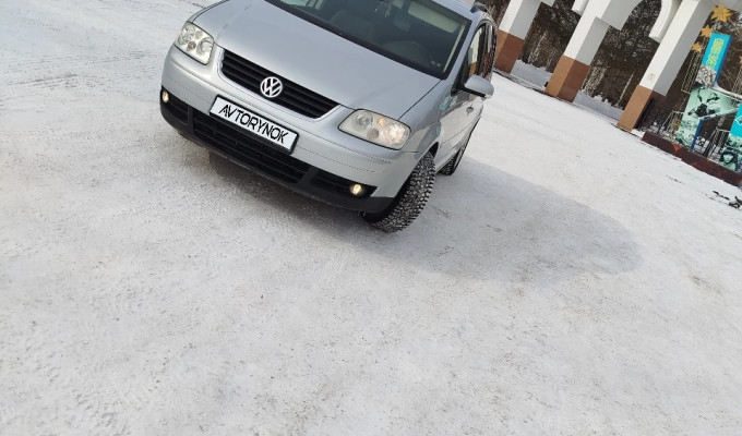 Volkswagen Touran 2003 года