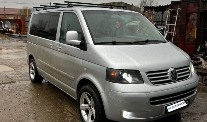Volkswagen Multivan 2003 года