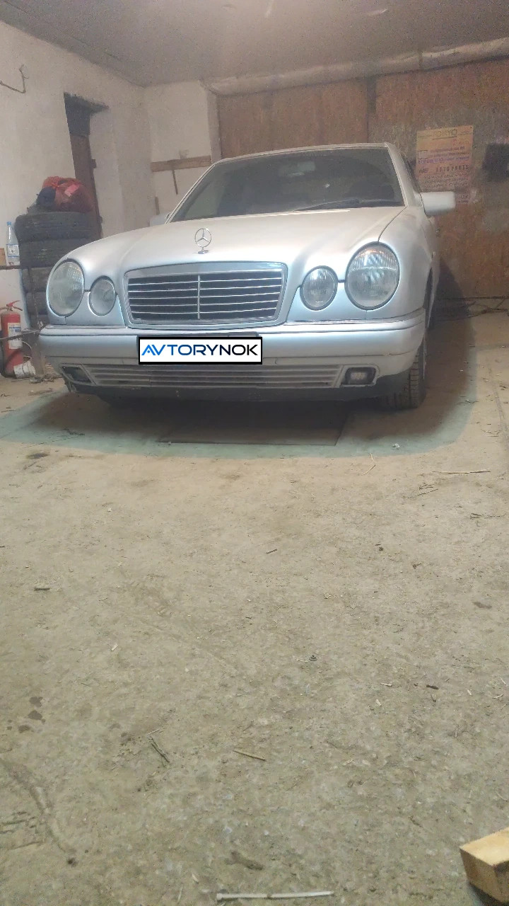 Mercedes-Benz E-Class, 1996