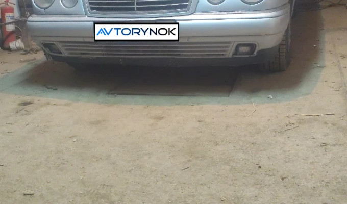 Mercedes-Benz E-Класс 1996 года