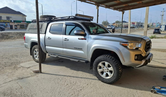 Toyota Tacoma 2023 года