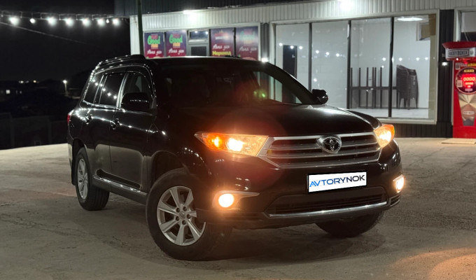 Toyota Highlander 2012 года