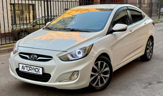 Hyundai Accent 2011 года