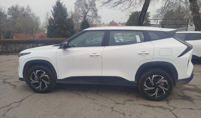 Geely Atlas 2024 года