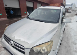 Toyota RAV4 2007 года
