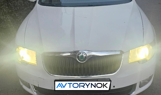 Skoda Superb 2013 года