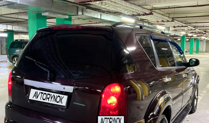 SsangYong Rexton 2006 года