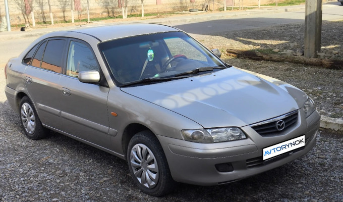 Mazda 626 2001 года