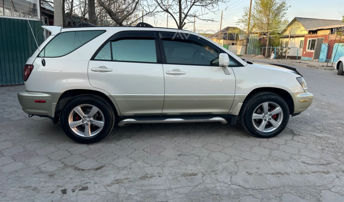 Lexus RX 2000 года