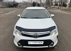 Toyota Camry 2015 года
