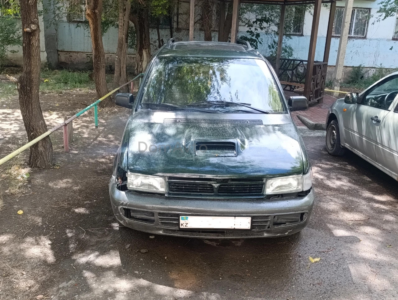Mitsubishi Space Runner, 1996