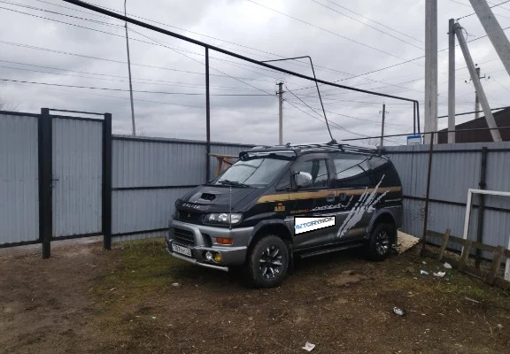Mitsubishi Delica 1995 года