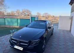 Mercedes-Benz E-Класс 2016 года