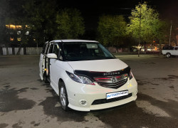 Honda Elysion 2008 года