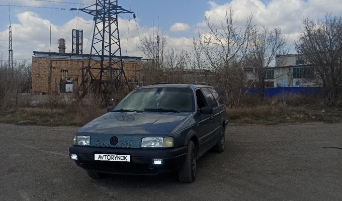 Volkswagen Passat 1990 года