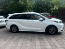 Toyota Sienna 2021 года