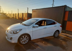 Hyundai Accent 2012 года