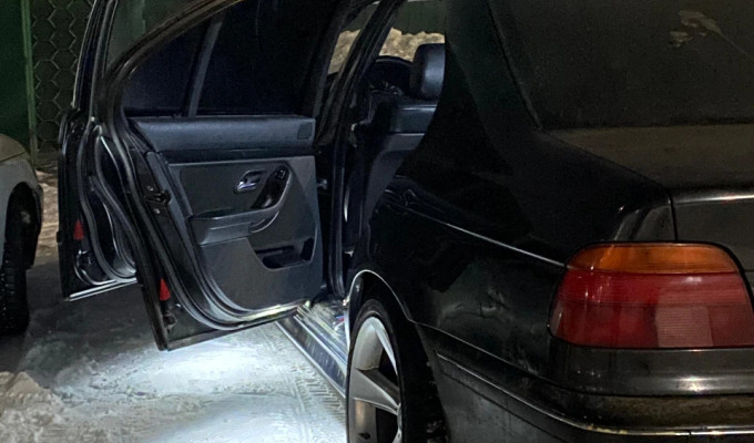 BMW 5 серия 1999 года