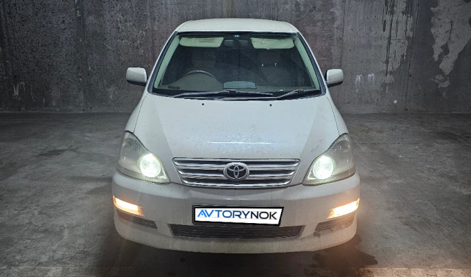 Toyota Ipsum 2005 года
