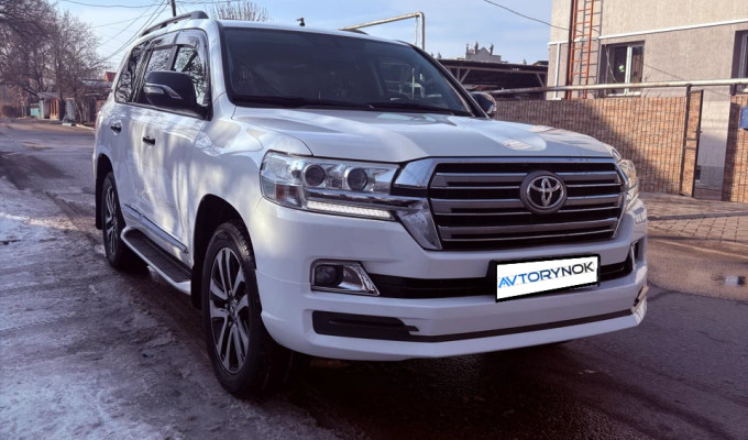 Toyota Land Cruiser 2016 года