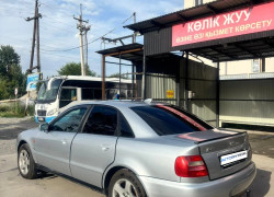 Audi A4 1995 года